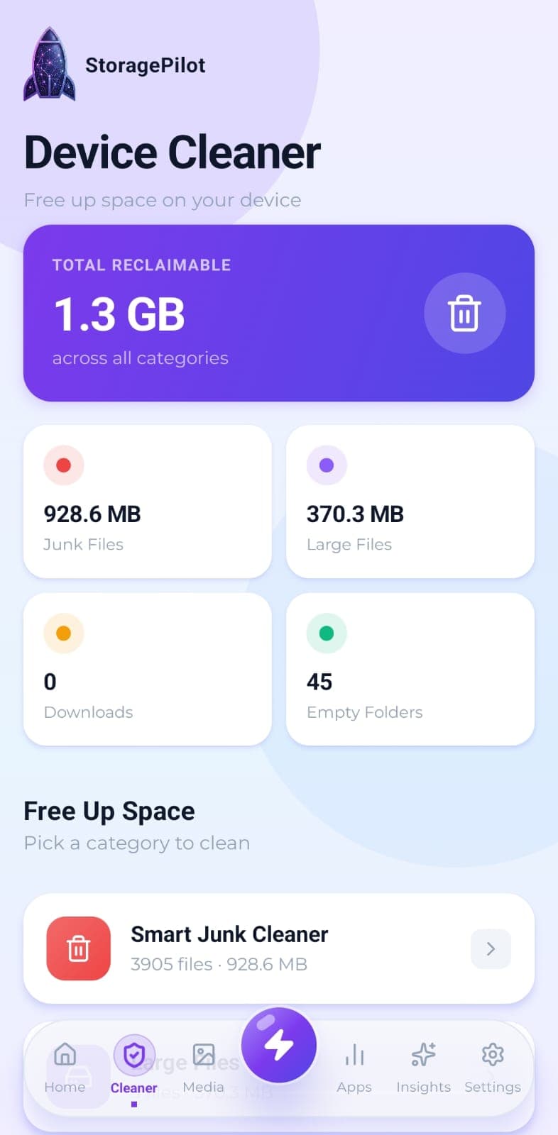 Device Cleaner: total reclaimable space with junk, large files, downloads and empty folders broken out